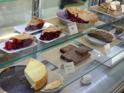 bobs bake shop_paris_pies and cakes