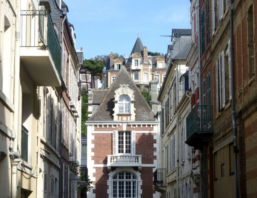 Town buildings_Trouville